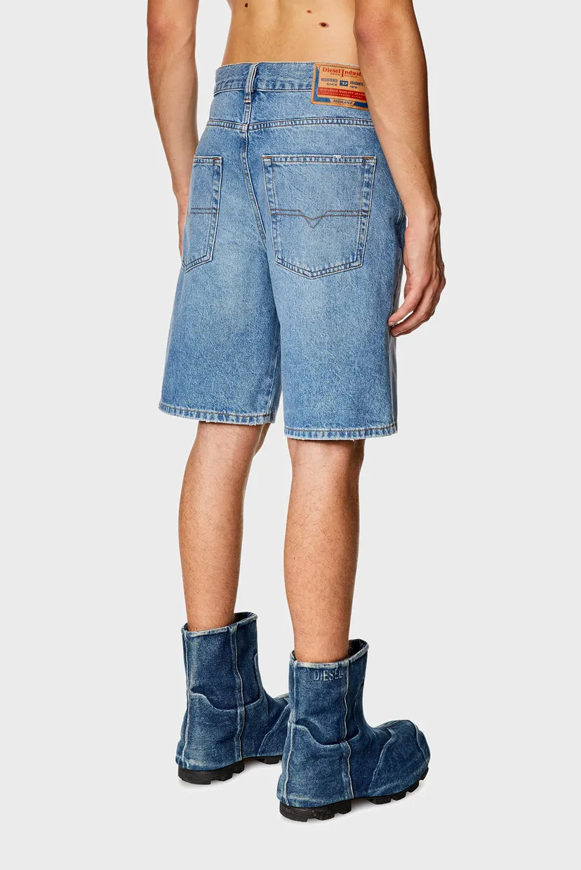 Pantaloni scurti/REGULAR-SHORT CALZONCINI 3