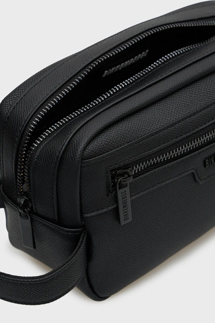Cosmetician/CLUTCH TAUNUS 5