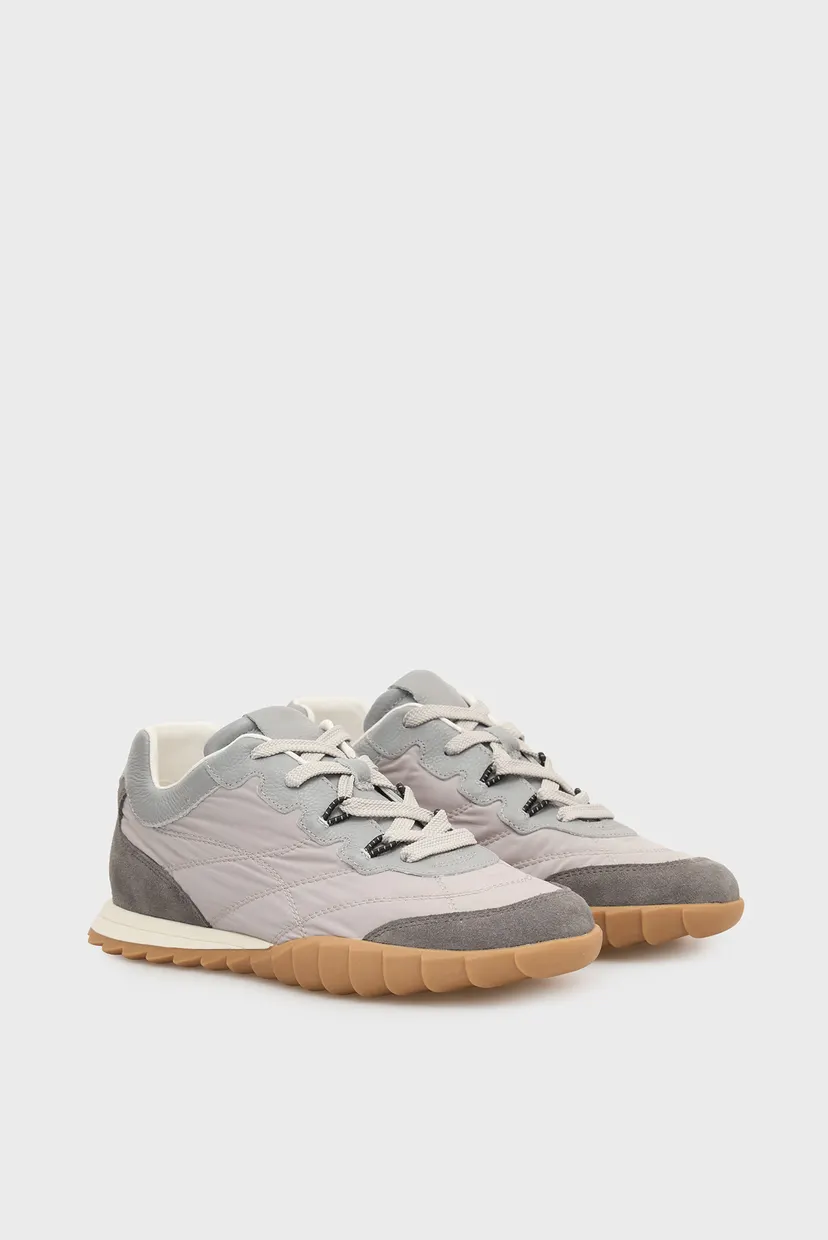 Adidași/Stella 3