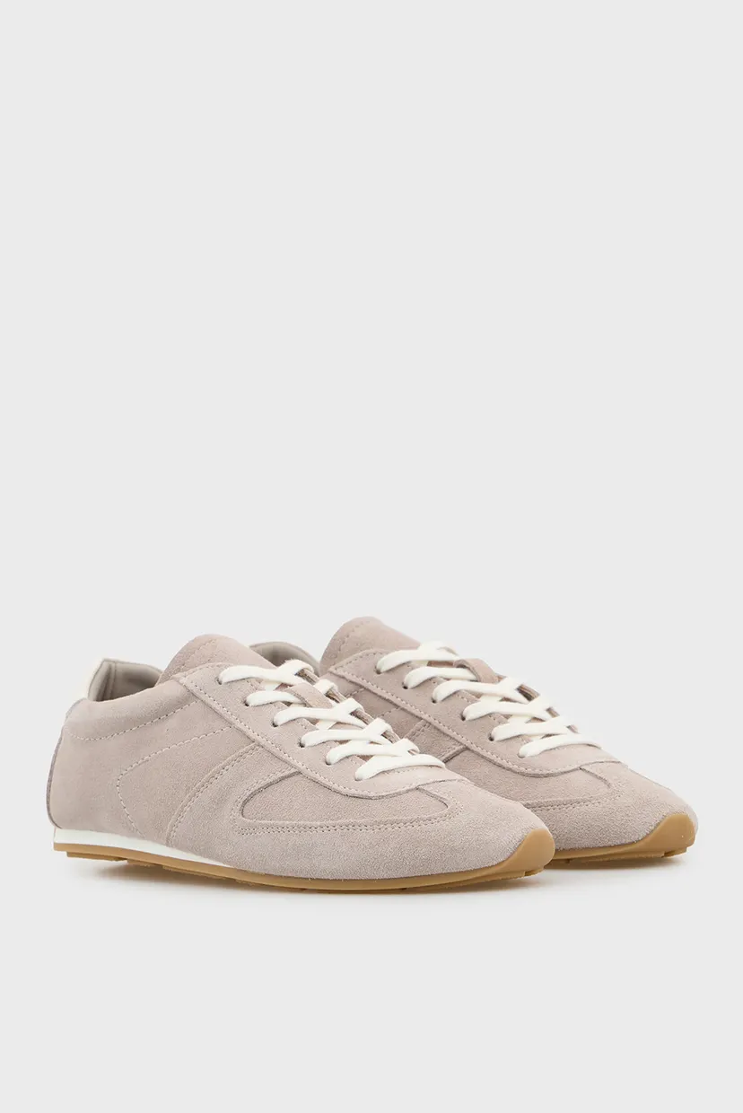 Adidași/Elfina 3