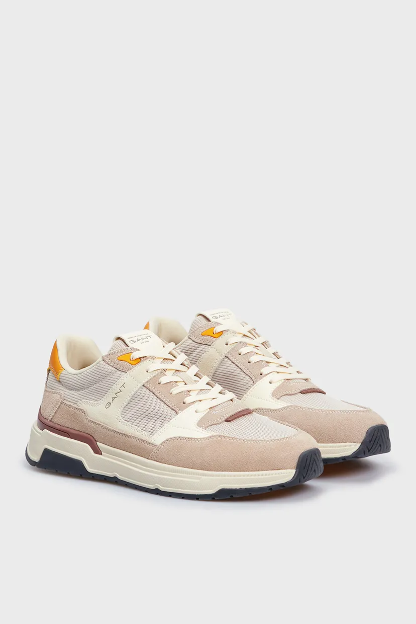 Adidași/Jeuton 3