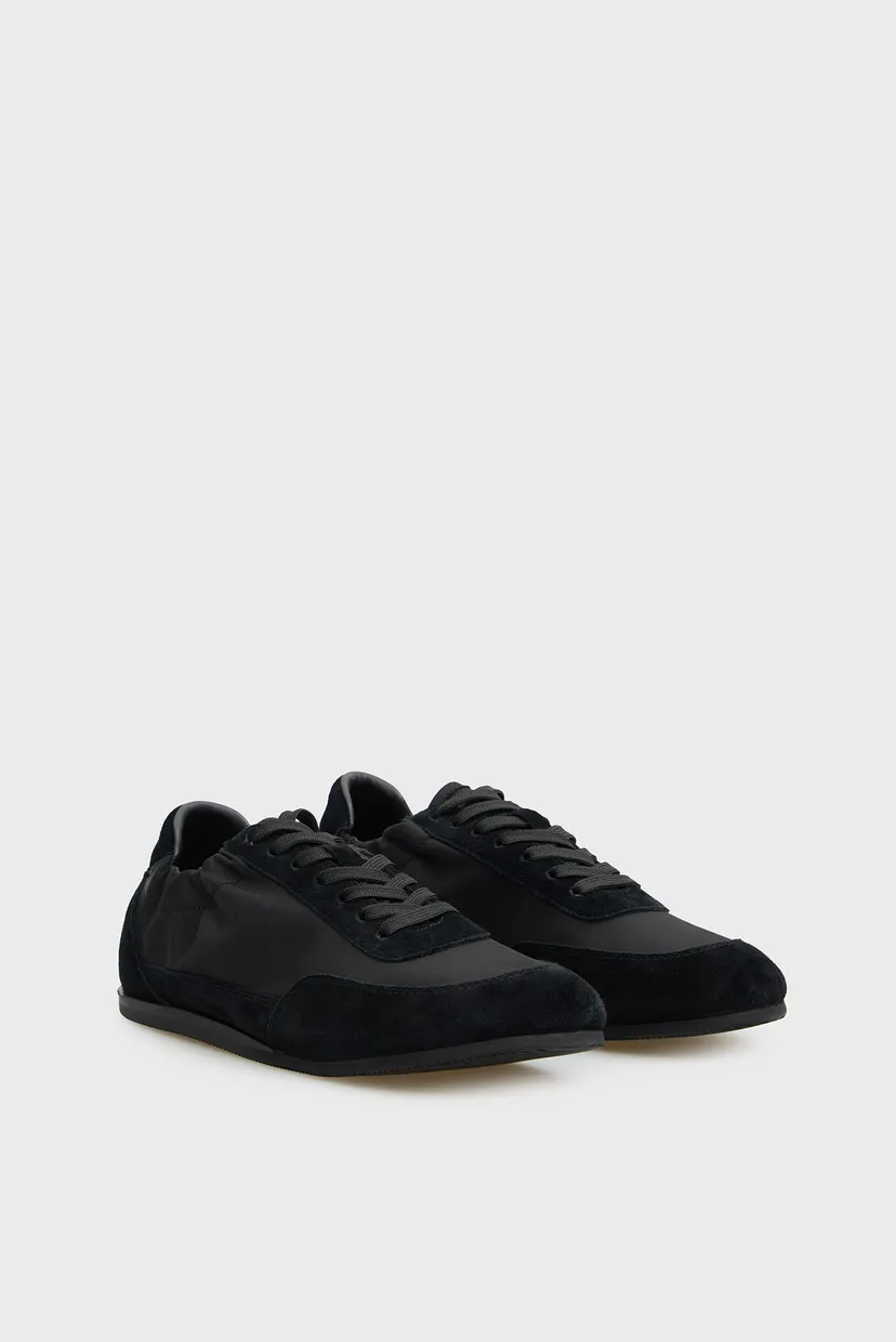 Adidași/Joviane 3