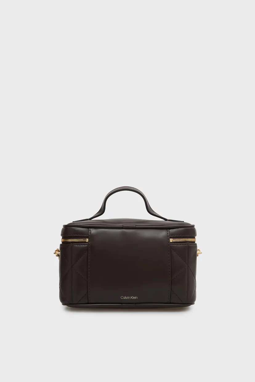 Sac/QUILTED BEAUTY CASE ON CHAIN 3