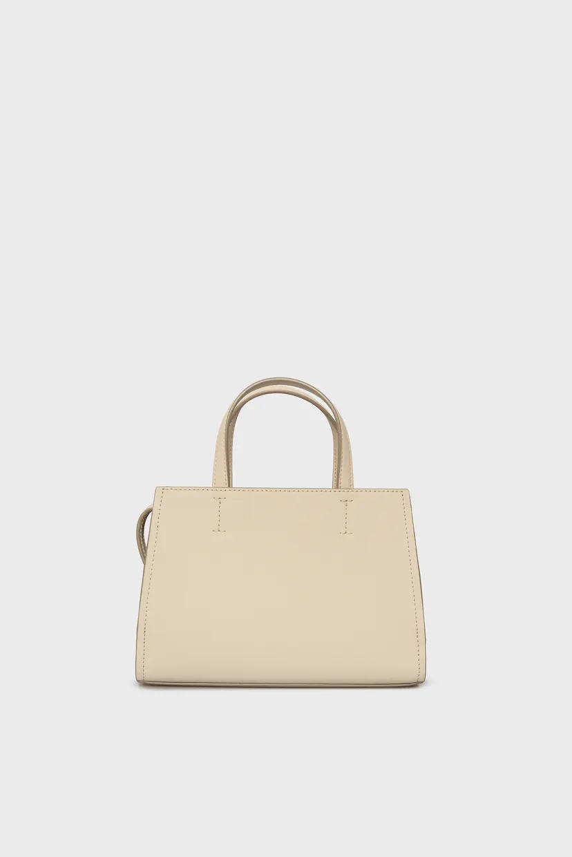 Sac/AVRIL SM SA CHEL CBO 4