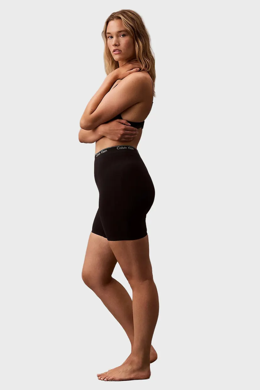 Pantaloni scurti/MID THIGH SHORT 3