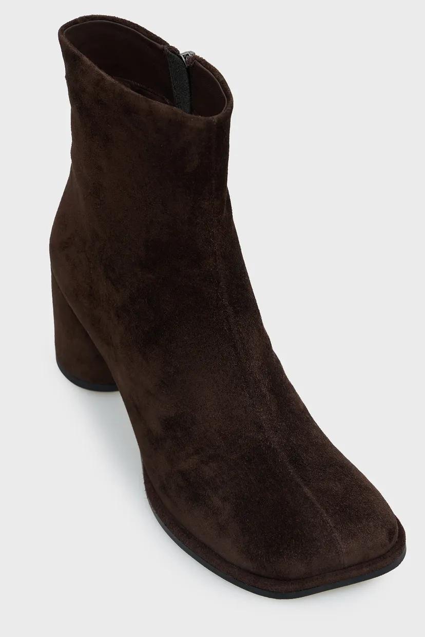 Botine/Lova 4