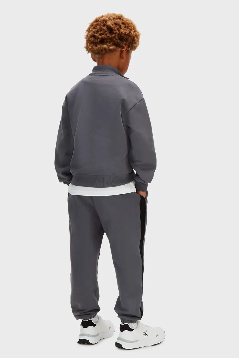 Un set de haine/HALF ZIP TAPE HWK SET 4