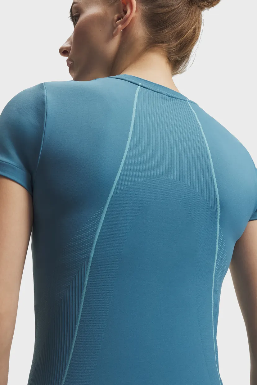 Футболка/UA Vanish Seamless SS 3