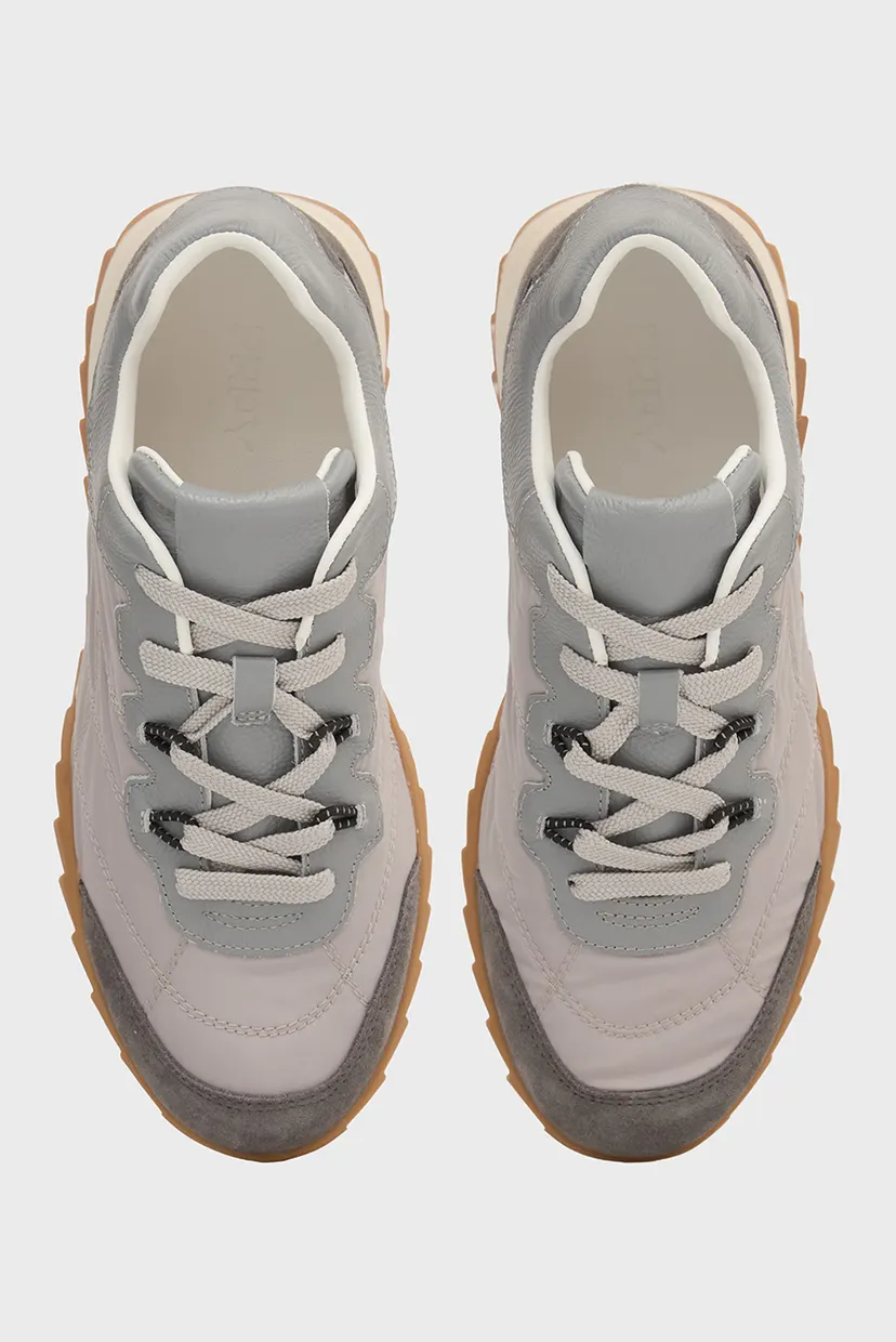 Adidași/Stella 4